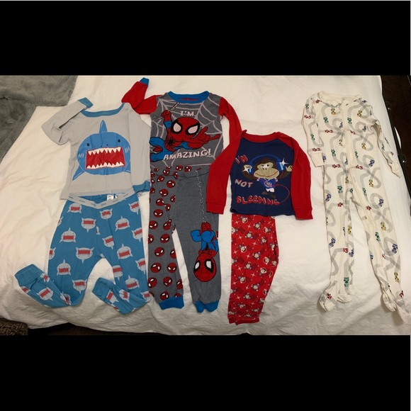 Toddler jammies - Picture 2 of 5